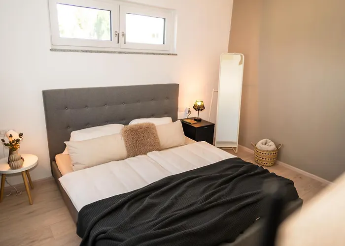 Alp Deluxe - Sauna, Kamin & Parkplatz Lägenhet