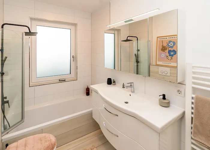 Lägenhet Alp Deluxe - Sauna, Kamin & Parkplatz