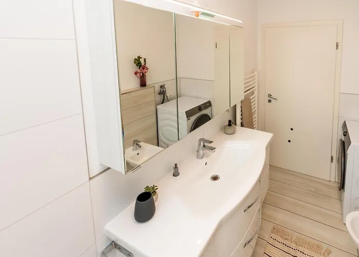 Lägenhet Alp Deluxe - Sauna, Kamin & Parkplatz *