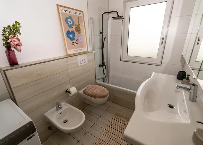 Lägenhet Alp Deluxe - Sauna, Kamin & Parkplatz Weißenhorn