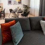 Alp Deluxe - Sauna, Kamin & Parkplatz Weißenhorn